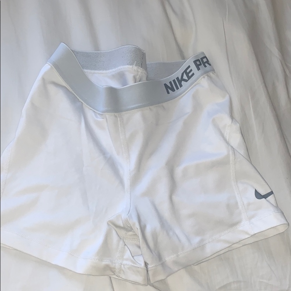 White nike pro shorts